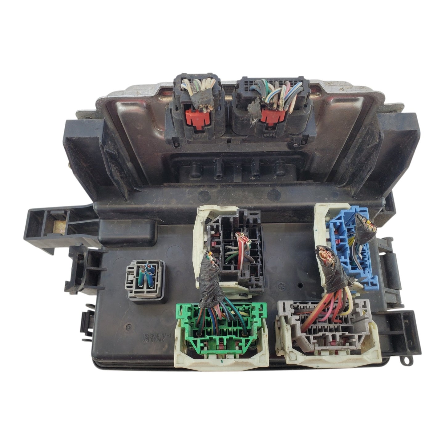 06 2006 CHRYSLER 300C OEM ENGINE BAY FUSE BOX 04692031AJ