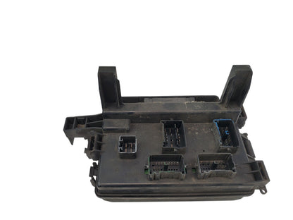 2005 Dodge Chrysler 300 FCM Module Fuse Box P05087166AH