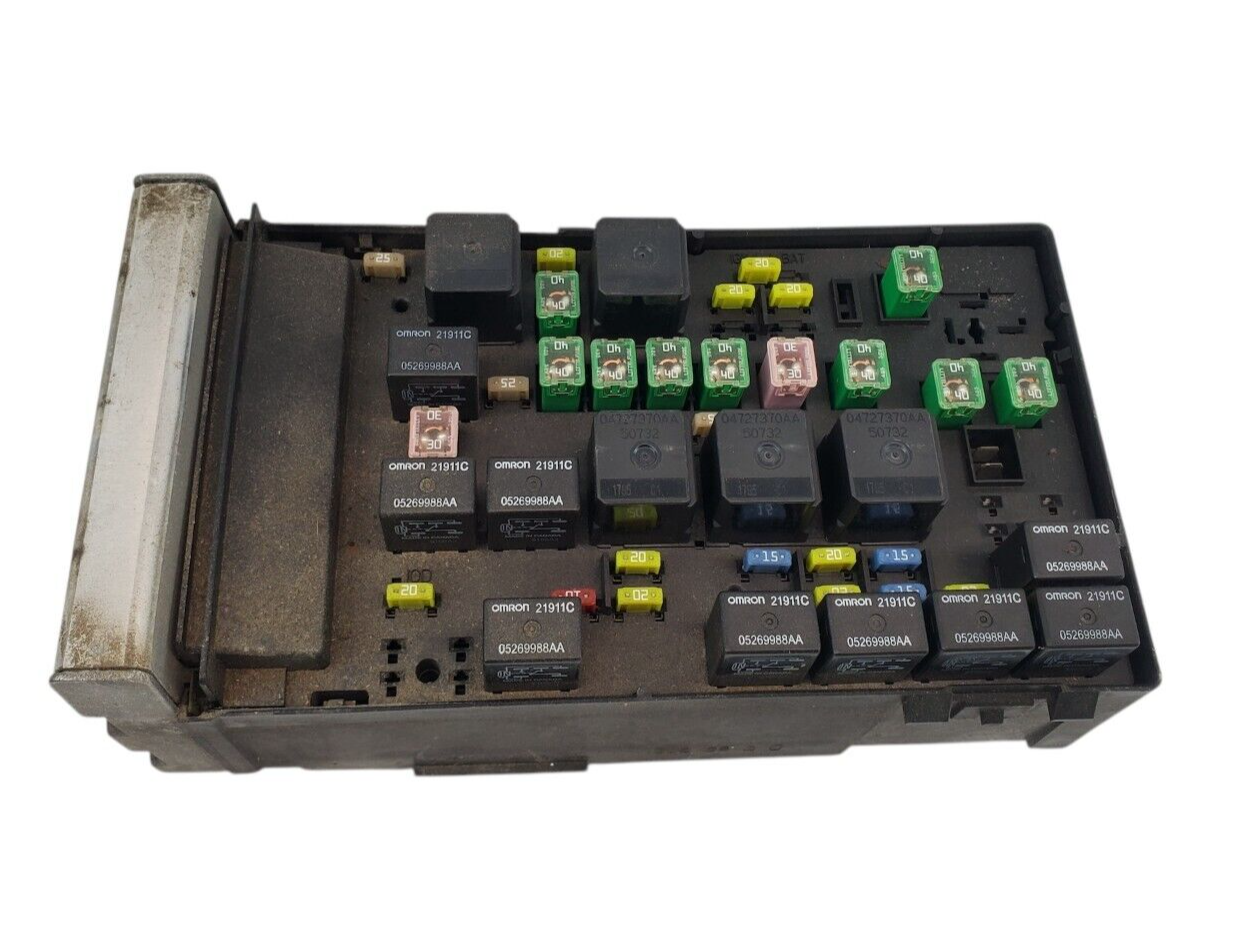 ✅ 2005 - 2007 Caravan Town & Country Fuse Box Relay Control Module 05144505AD