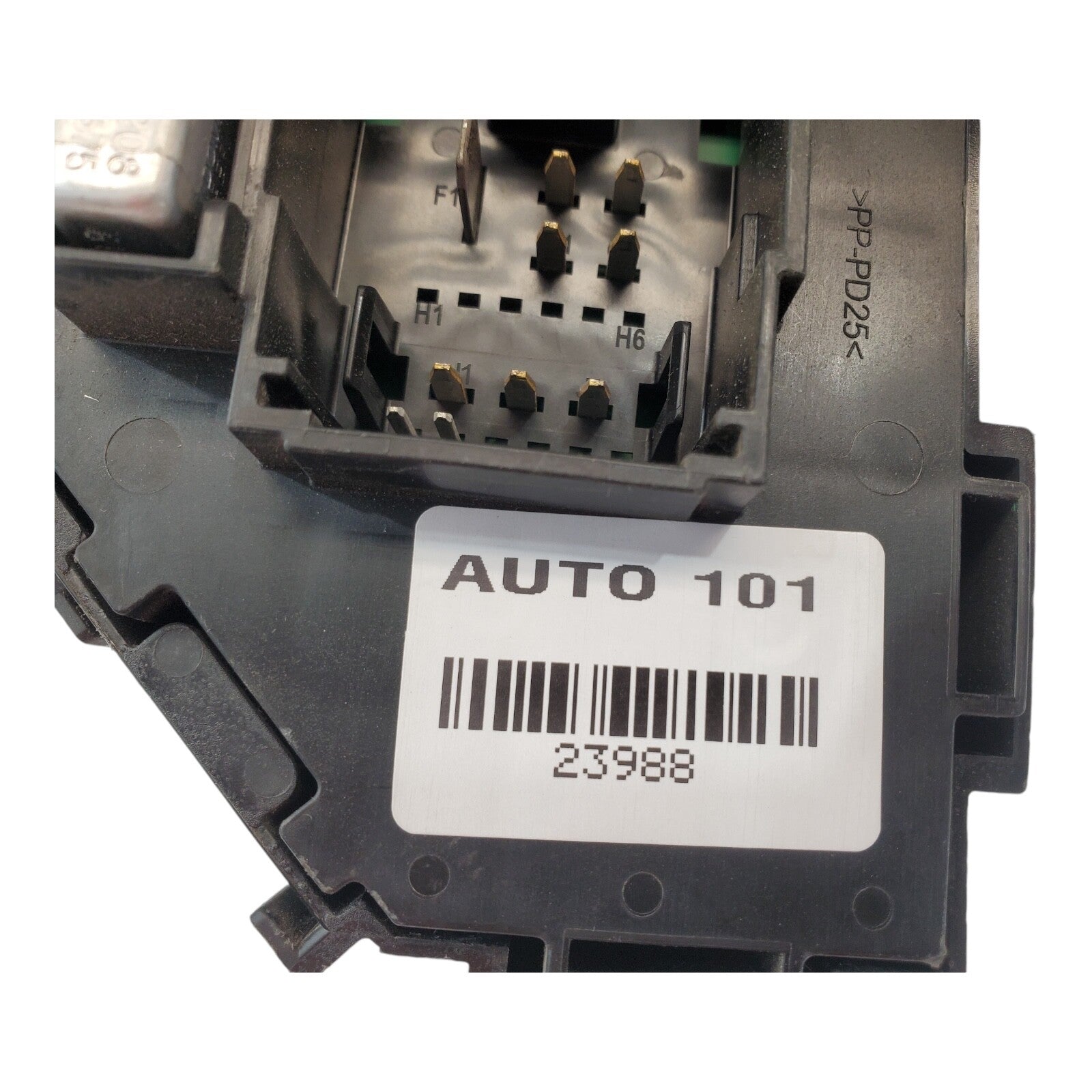 07-14 GMC Silverado Fuse Box Relay Control Junction Block P 15839517 OEM