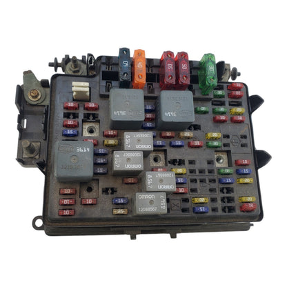 1999-2002 Chevrolet Silverado Suburban Tahoe Fuse Box Junction OEM 15328806-05