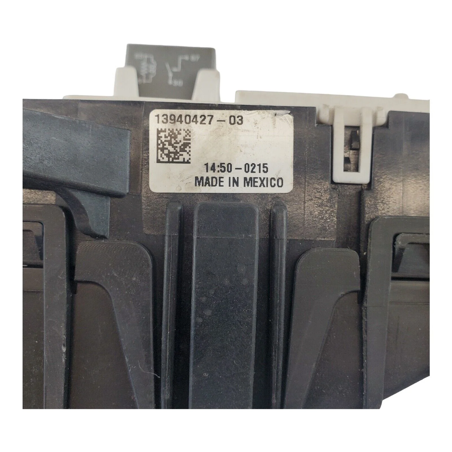 2015-2018 Cadillac Escalade Fuse Box Junction OEM 13940427 Module 303 3D4-B2
