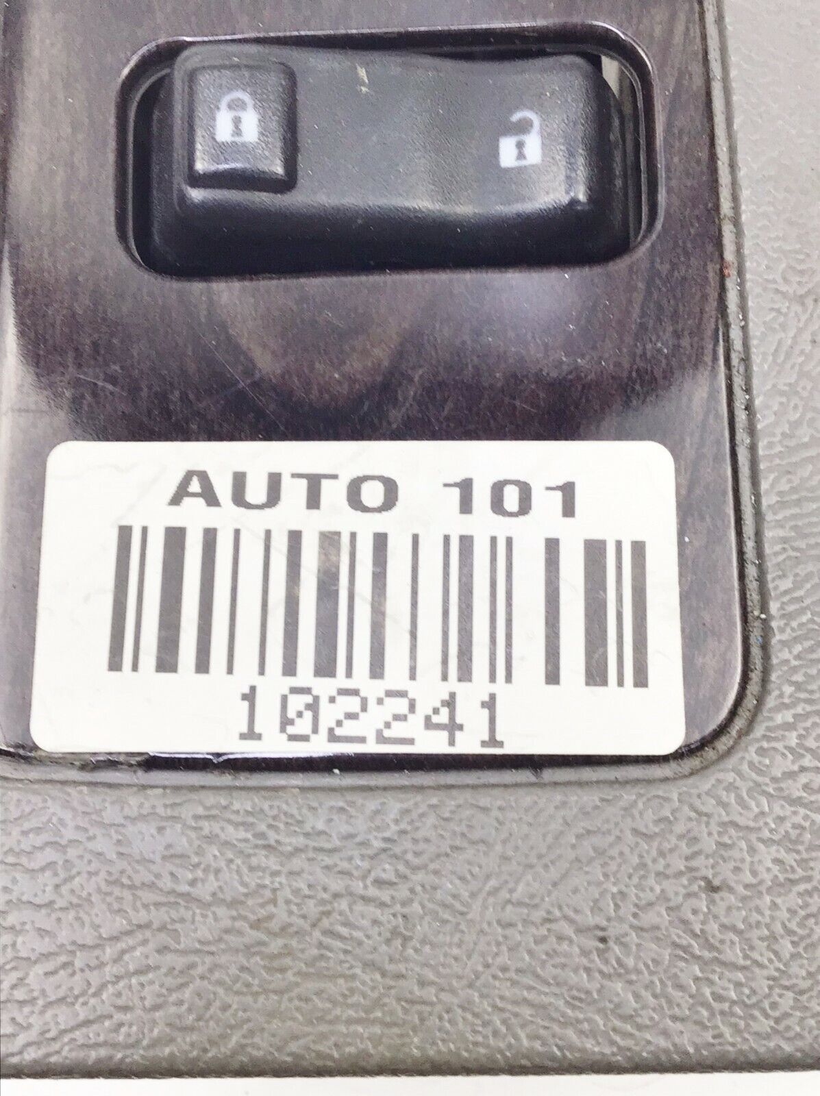✅ 03-06 Chevy Suburban Tahoe Passenger Side Window 10398570 GM