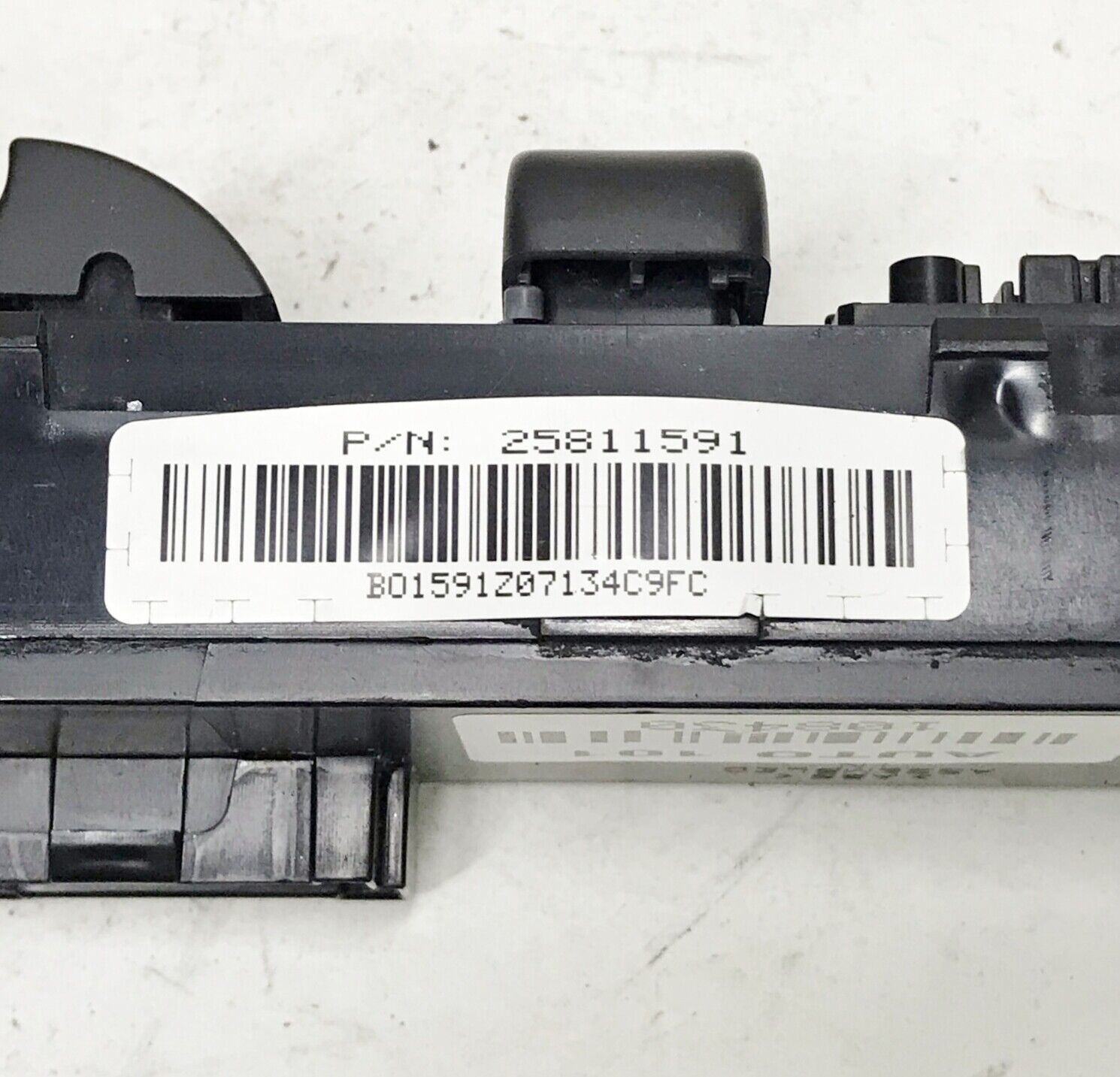 2006-2009 CHEVY TRAILBLAZER PASS FRONT WINDOW/LOCK SWITCH PANEL TAN P/N 25811591