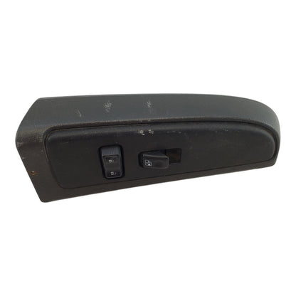 03-06 Chevy Silverado/GMC Sierra Passenger Switch Bezel OEM Dark Gray 15191372