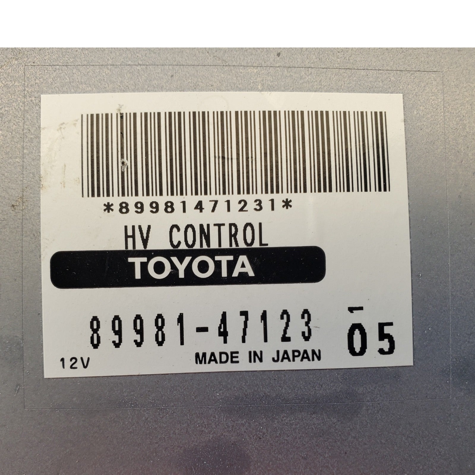 2005 TOYOTA PRIUS HYBRID-ELECTRIC ID 89981-47123