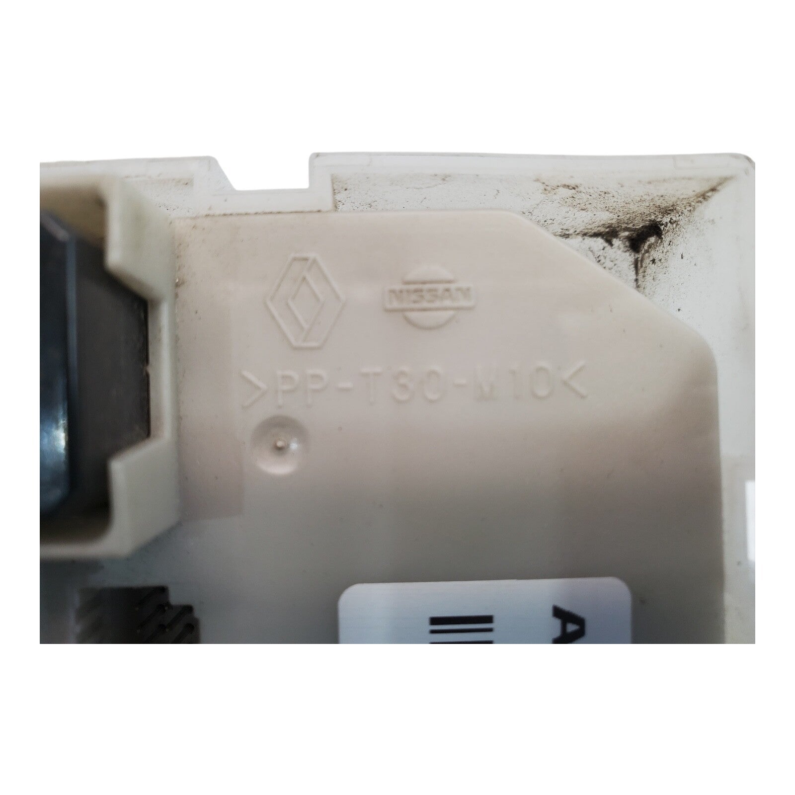 04-06 Nissan Titan Armada QX56 IPDM Fuse Box BCM Body Control Module  284B67S002