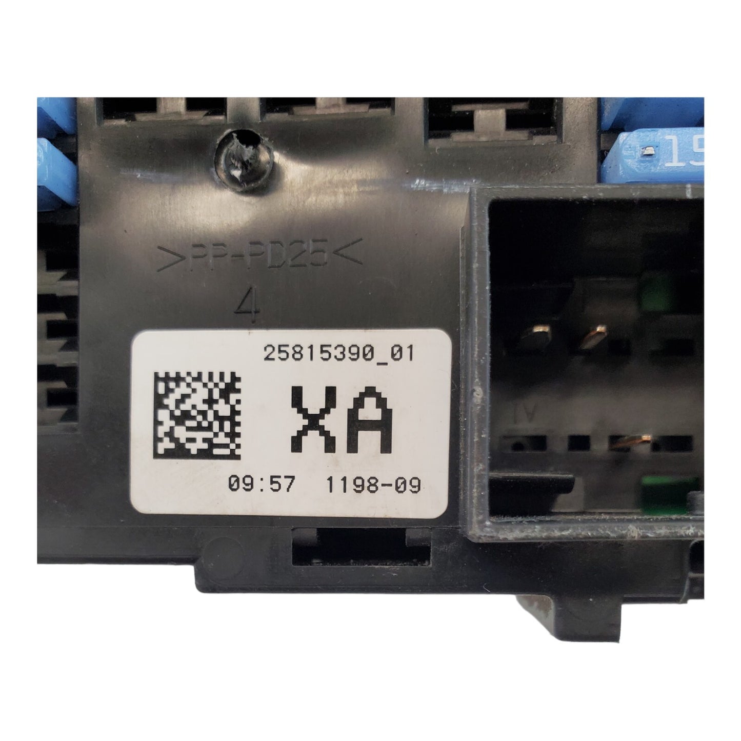 ✅2007 Chevrolet Silverado Cabin Fuse Box 25815390
