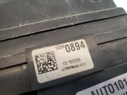 10390894 Pontiac-G6 2006-2009 Fuse Box Relay Junction Unit Module 587 1B6 B2