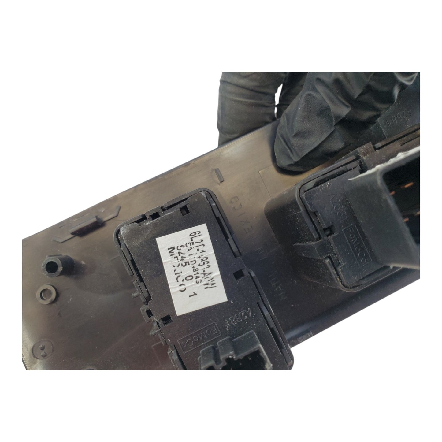 2006 - 2009 Ford Fusion Passenger Side Window Control Switch PN 6L2T-14529-ADW