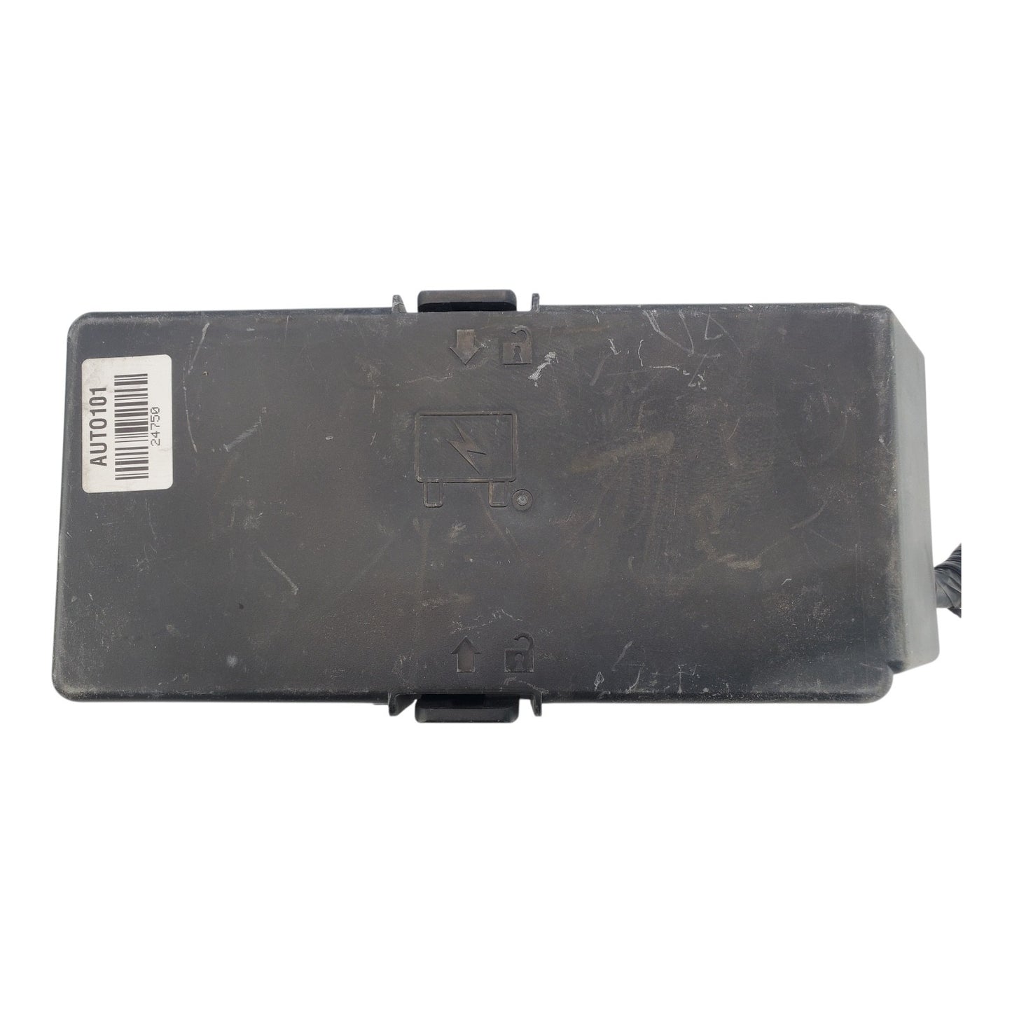 Chevy Malibu Fuse Box Engine Bay Saturn Aura Pontiac