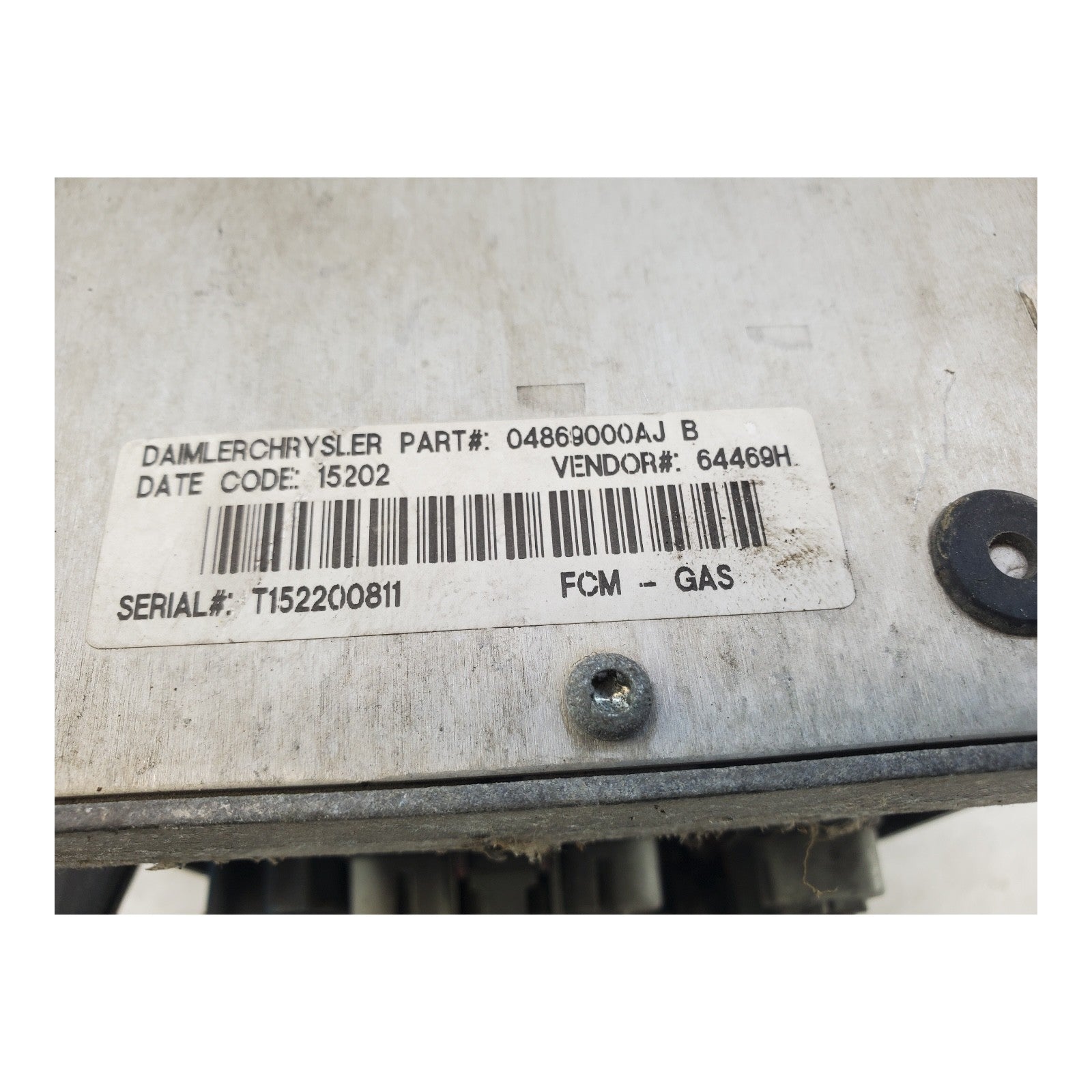 2001 CHRYSLER VOYAGER FUSE BOX UNDER THE BONNET 04869200AN
