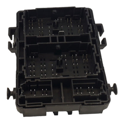2007 - 2014 GMC Silverado Fuse Box Relay Control Junction Block 15780696 OEM