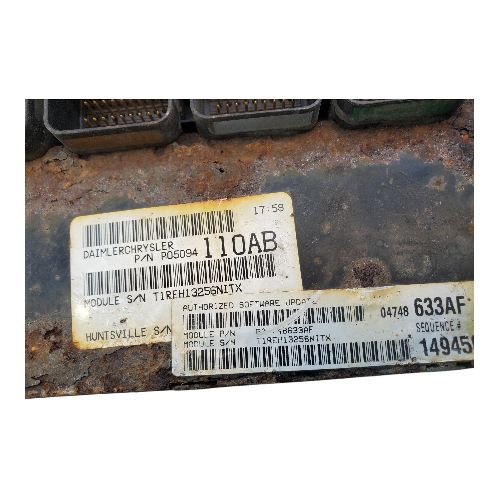 Engine ECM Control Module Fits 2005 05 DODGE CARAVAN 04748633AF Broken plug
