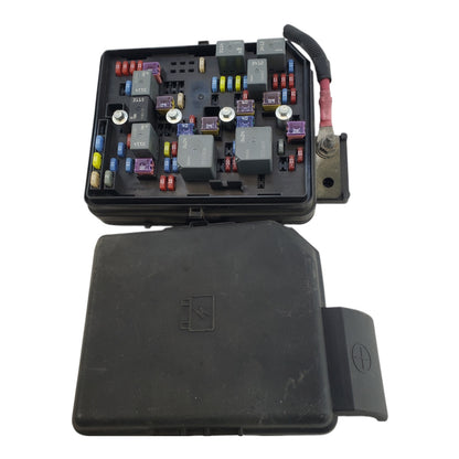 OEM 06-13 Chevrolet Impala Fuse Box Junction 15803180 Module 580-13D1