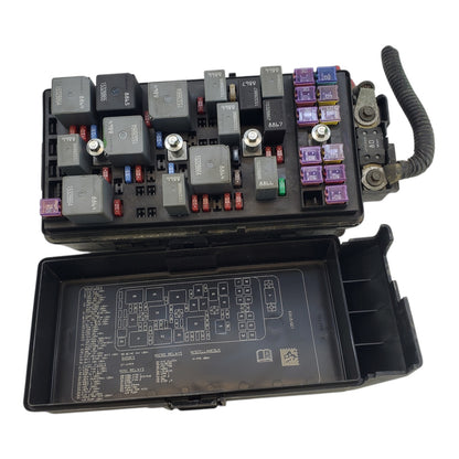 25883018-04 Chevy 2009 2010 Malibu Fuse Box Relay Module 2008 2011 2009 OEM I78