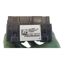 15 -16 CHEVY TAHOE OEM LEFT FRONT RELAY JUNCTION BLOCK FUSE BOX 23200663 OEM