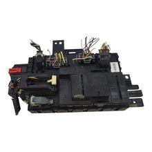 Ford Flex Lincoln MKT Cabin Fuse Box Junction AA8T15604AE