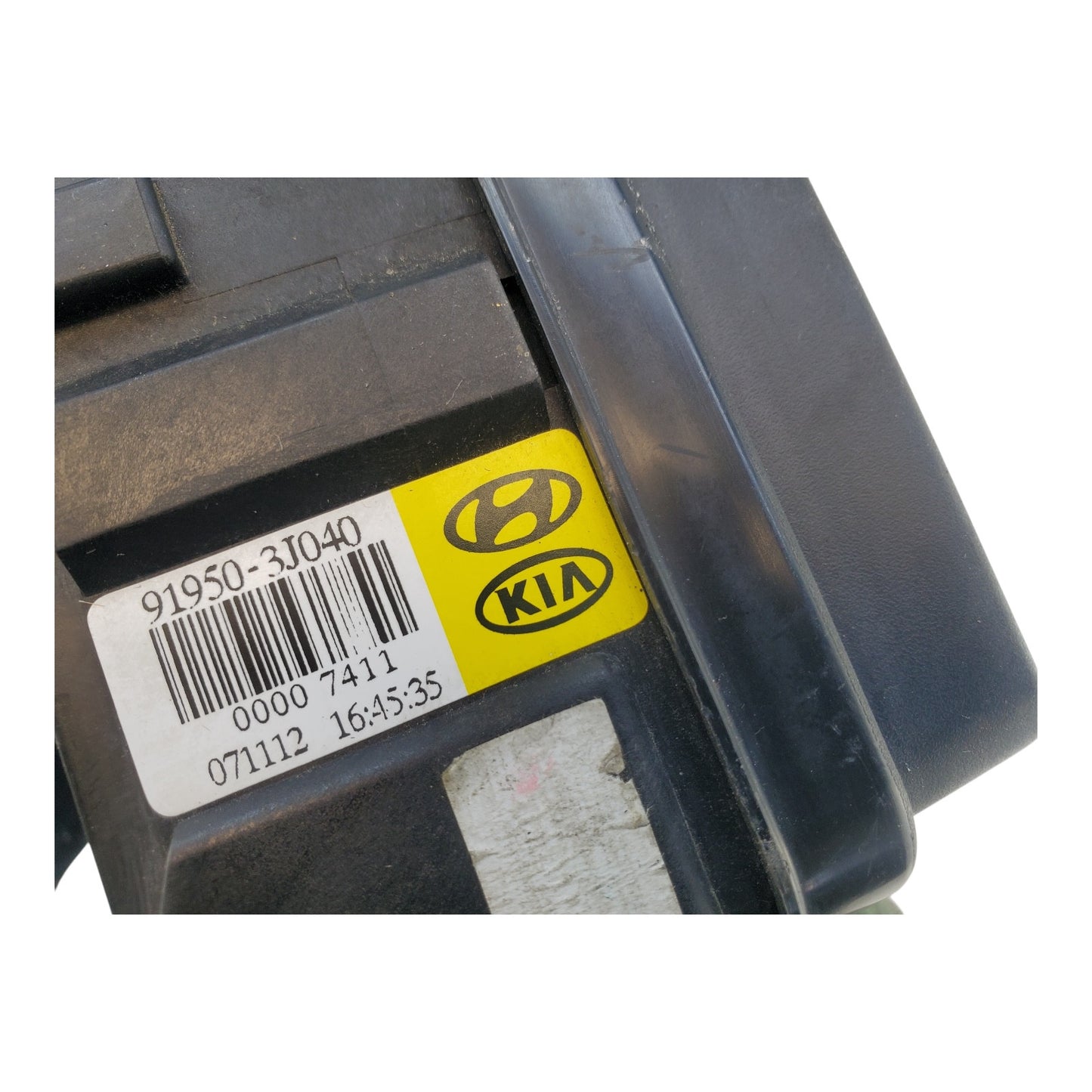 20F085   2007-2012 Hyundai Veracruz Fuse Box Relay Junction Box 91950-3J040