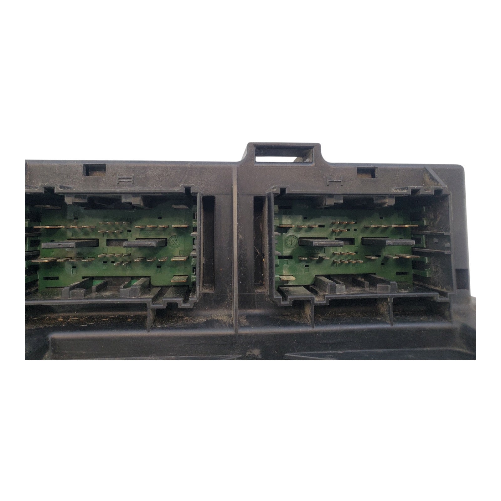 2009 Dodge Durango / Chrysler Aspen OEM  TIPM Fuse Box 04692227AA