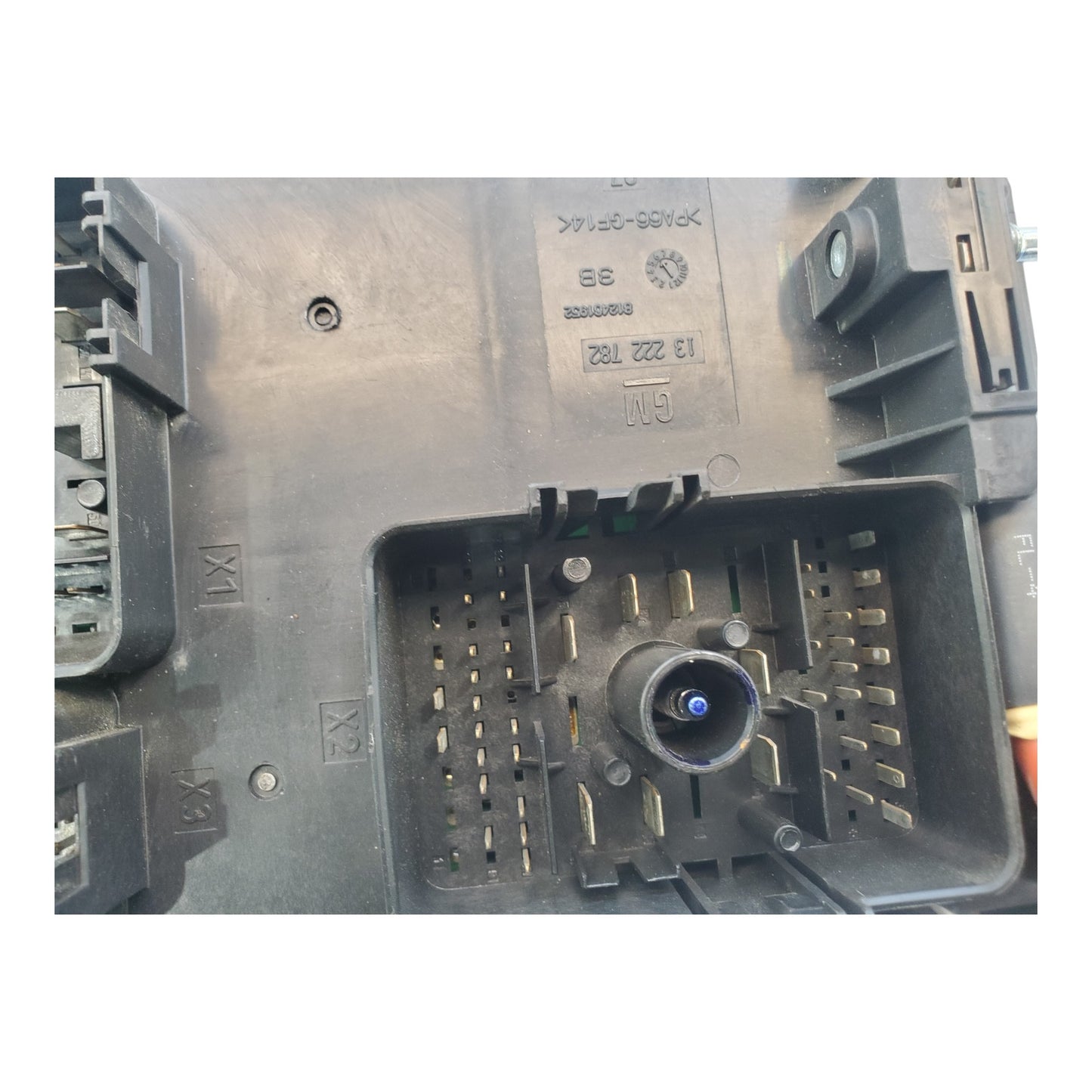 GM 13222782 Fuse Box Relay Module OEM 812461952 Chevy Cruze Malibu