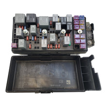 2009-2012 Chevrolet Malibu Fuse Box Junction Relay Box 2.4L 20822695