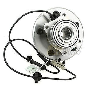 2004-2006 Chrysler Pacifica Front Wheel Bearing and Hub Assembly