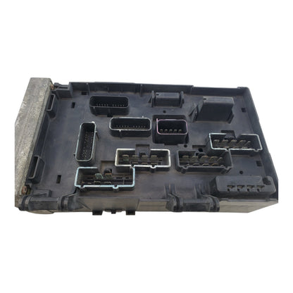 Chrysler Town & Country, Engine Fuse & Relay Box