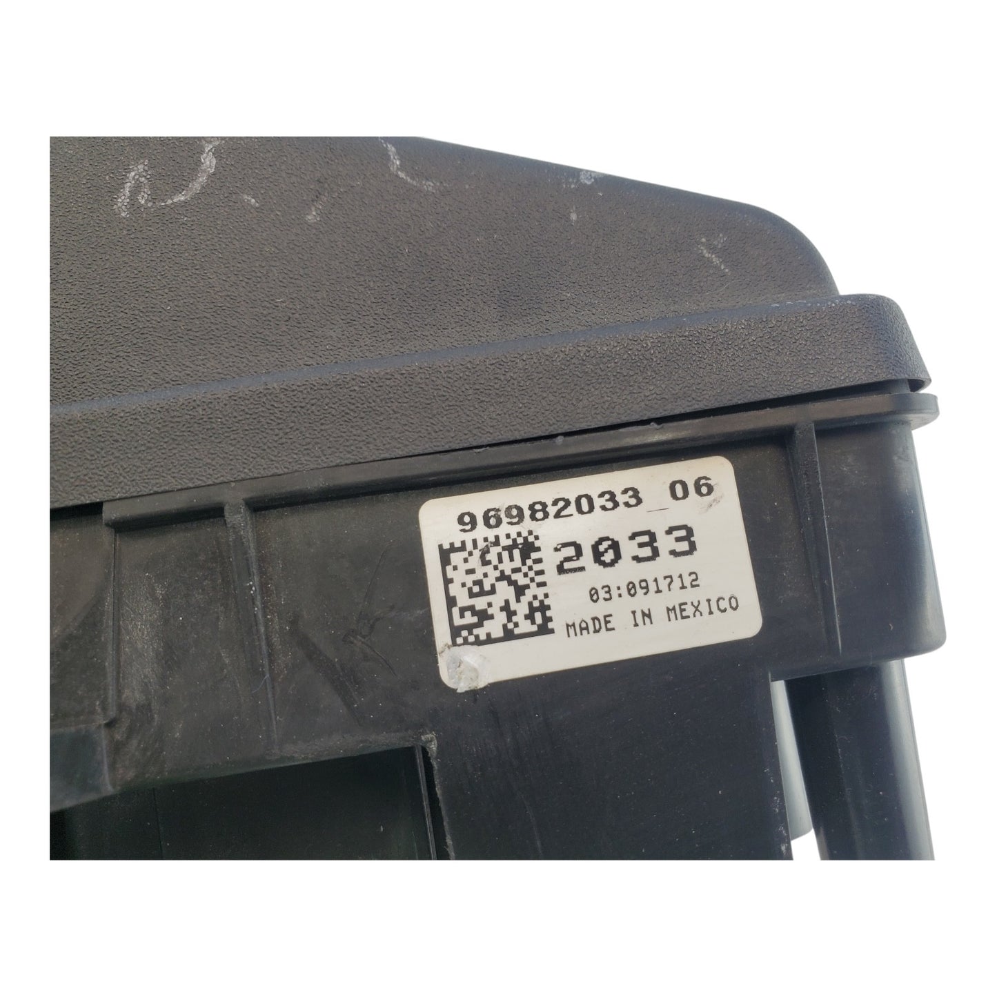 2011-2014 Chevrolet Cruze Fusebox Fuse Box Relay Module 96982033-06 VFGZH