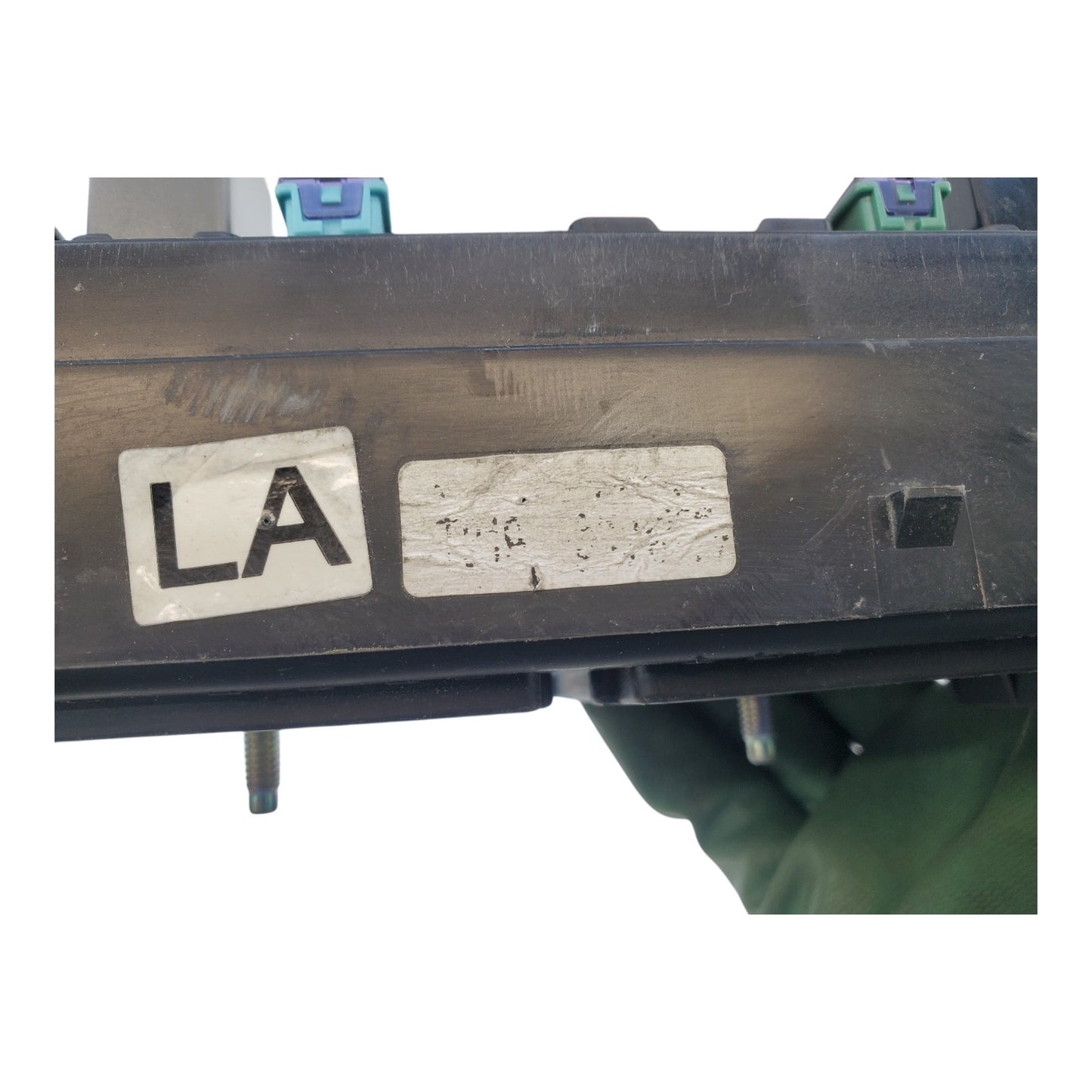 2008-2009 SATURN VUE 2.4L L4 GAS FRONT ENGINE FUSE RELAY BOX