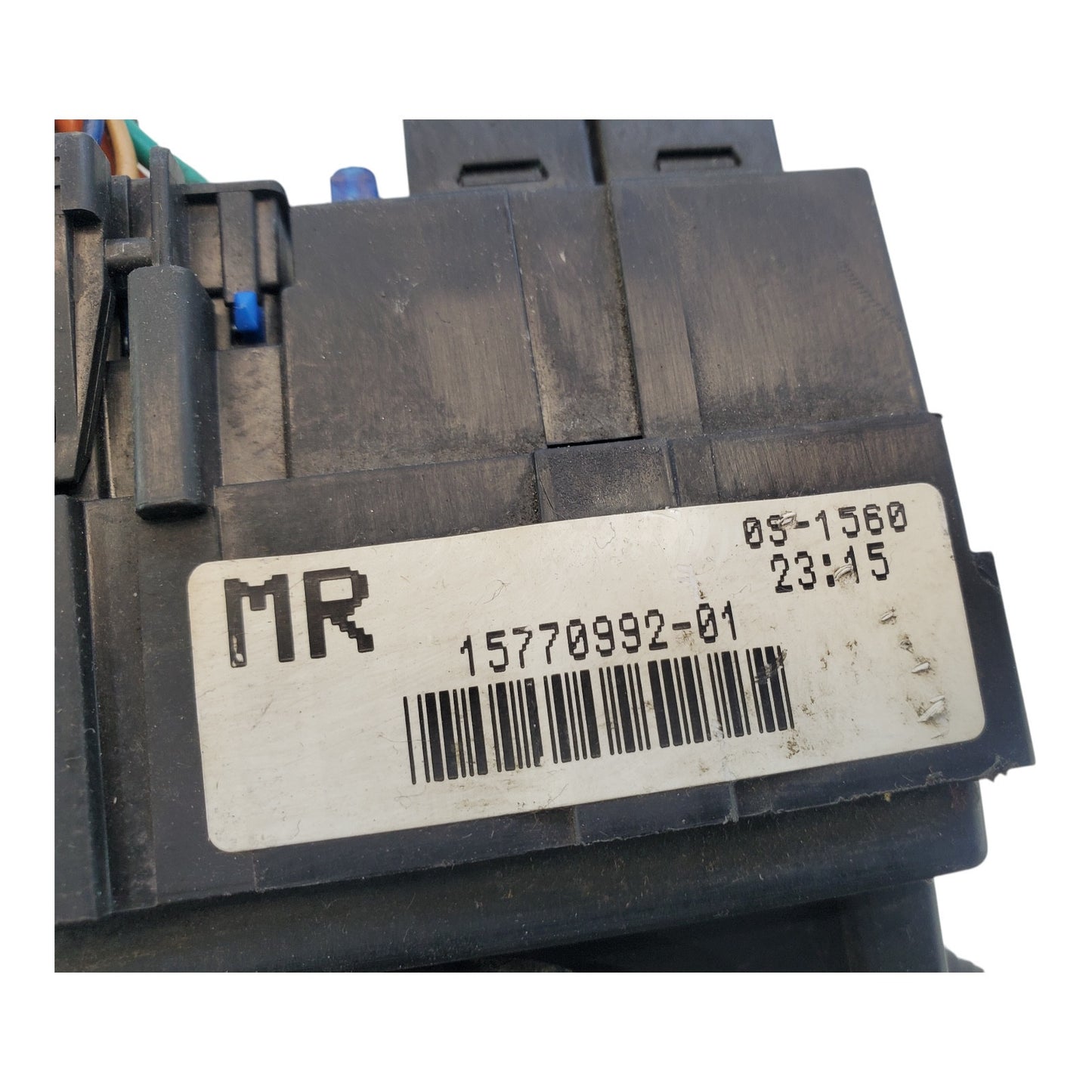 99-06 Chevy Silverado GMC Sierra Suburban Fuse Relay Box 15770992-01