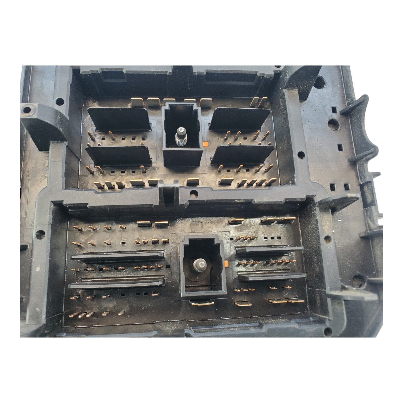 Fuse Box Engine Without Tow Package 12 Chevrolet Traverse 20972850