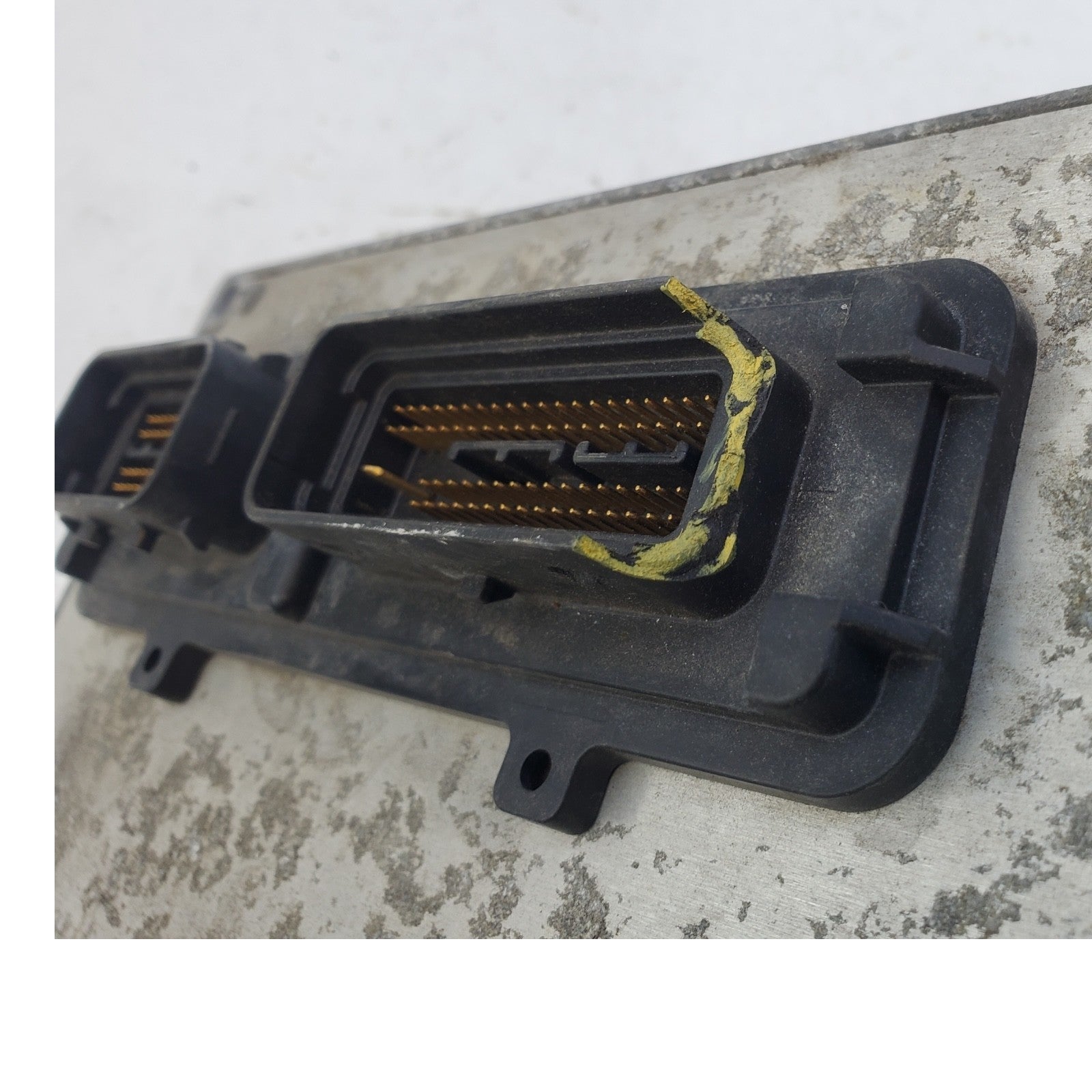 2003 Acura MDX OEM Engine Computer Control Module ECU 37820-RDJ-A570