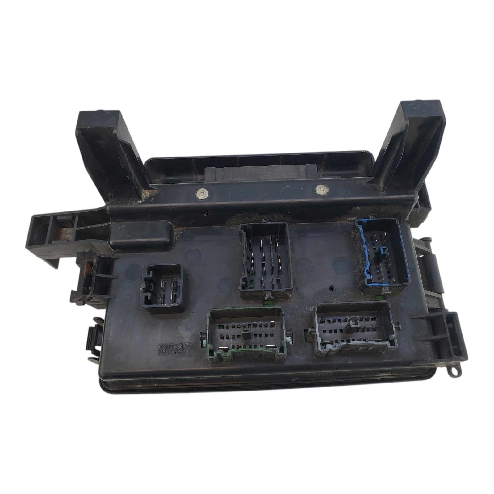 06 2006 CHRYSLER 300C OEM ENGINE BAY FUSE BOX 04692031AJ